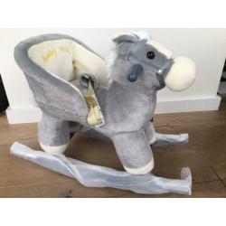 Pluche hobbelpaard van Babymix met muziek; nieuw