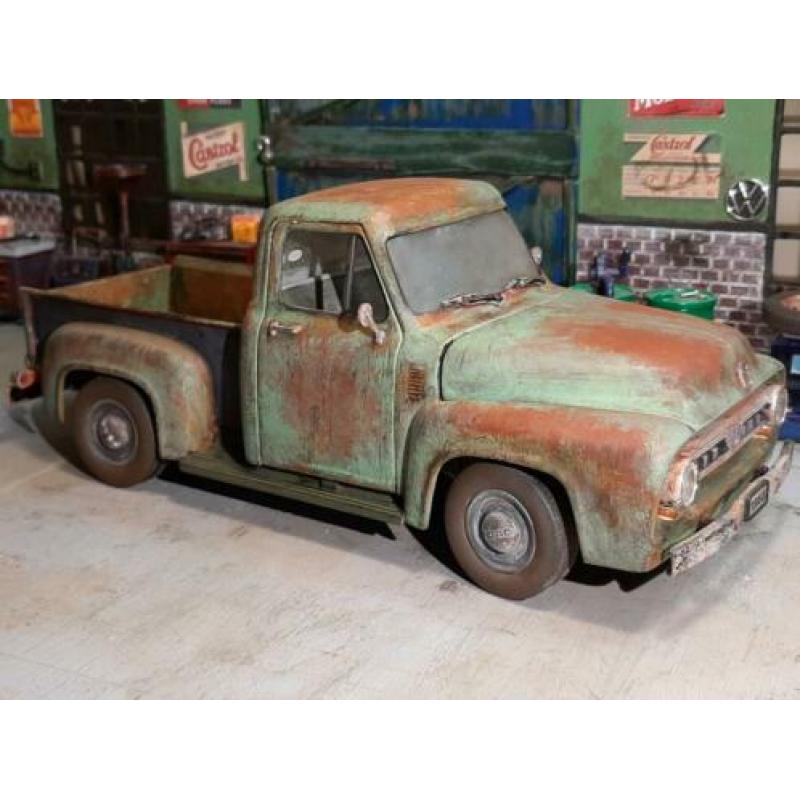 Eef's Rusty Modelcars Ford F-100 1:18 Road Legends