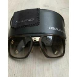 Dsquared2 zonnebril Chique uitvoering met goud kleur details
