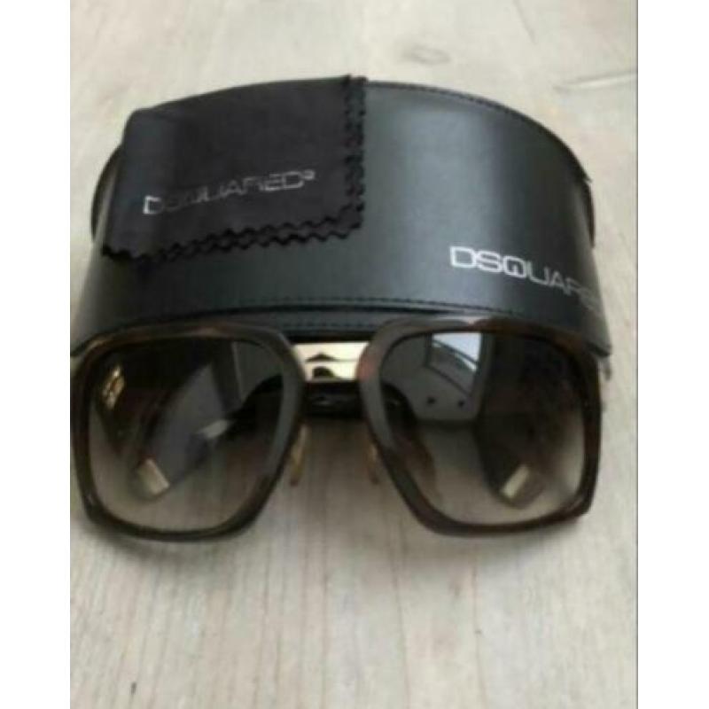 Dsquared2 zonnebril Chique uitvoering met goud kleur details