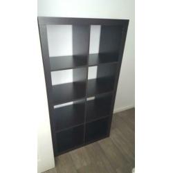 IKEA KALLAX kast. 8 vakken. Zwartbruin