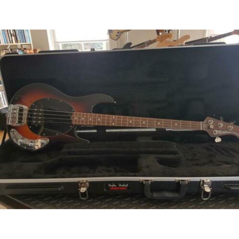 Music Man Stingray Classic