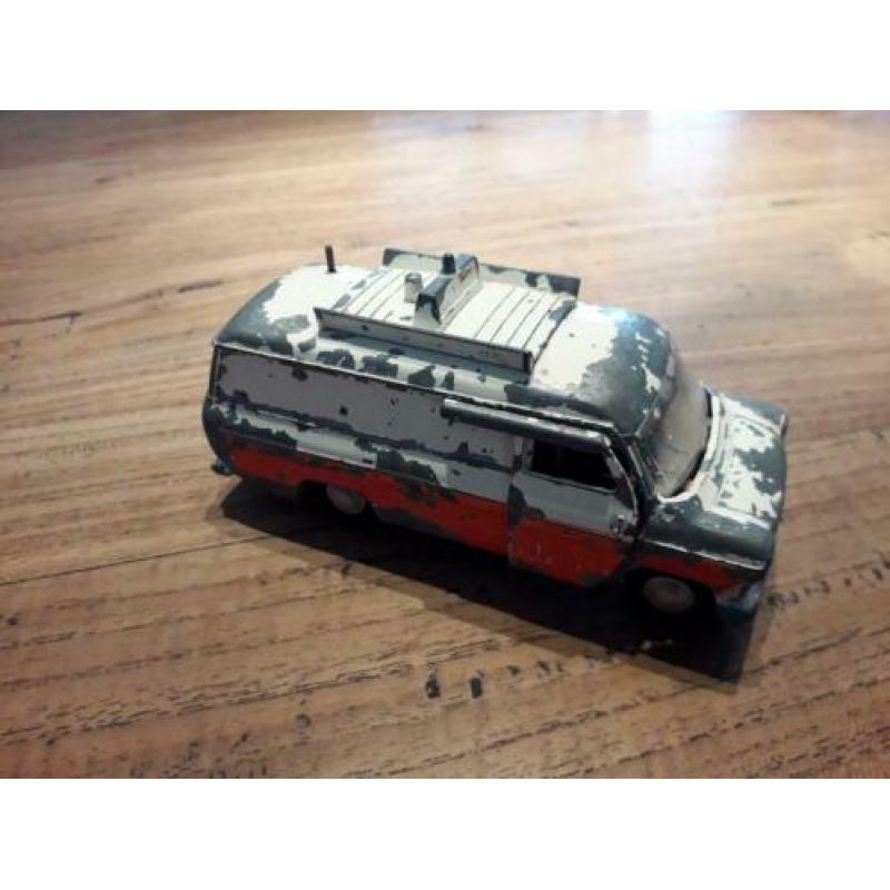 Dinky Toys Ford Transit Van police 1/43