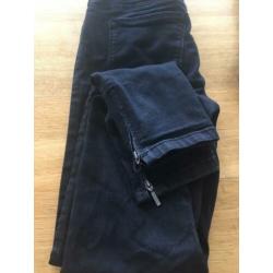 Zwarte en grijze skinny jeans