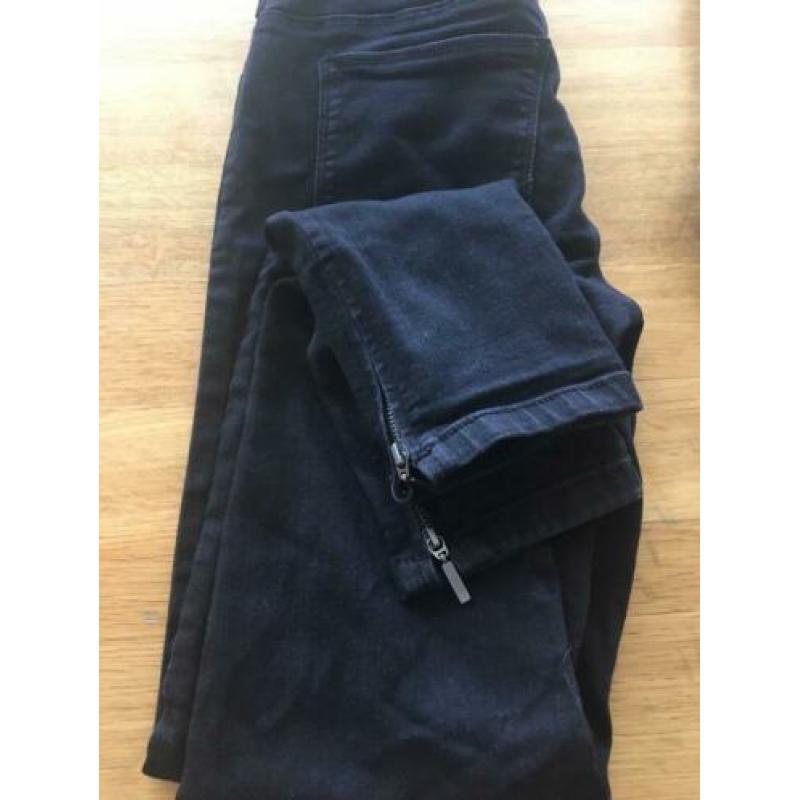 Zwarte en grijze skinny jeans