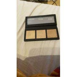 Mac hyper real glow