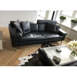 Te koop : Zwart Lederen 2,5 zits met hocker