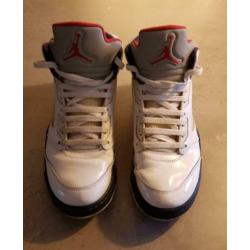 Nike AIR JORDAN 5 RETRO "OLYMPISCH" maat 43