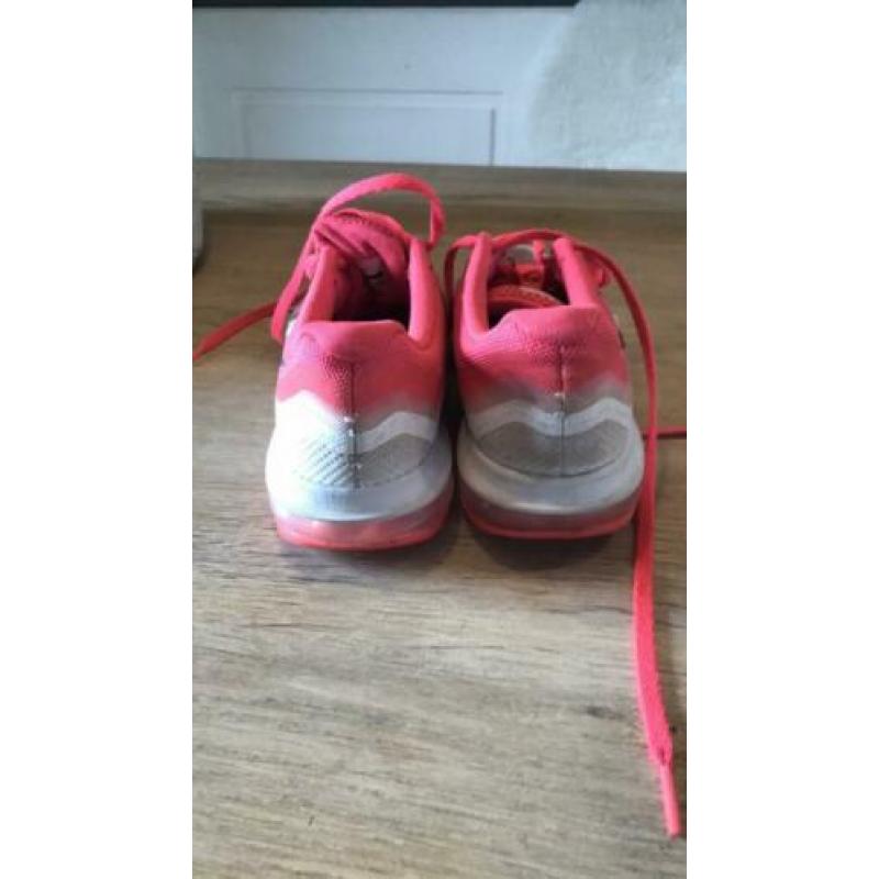 Nike wit/roze 38 zaal/ buiten schoenen