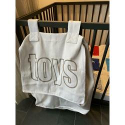 Babybox 100x80 cm, matras, kleed, muziekdoos en speelgoedzak