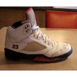 Nike AIR JORDAN 5 RETRO "OLYMPISCH" maat 43