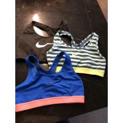 3 Nike sport BH’s - maat S