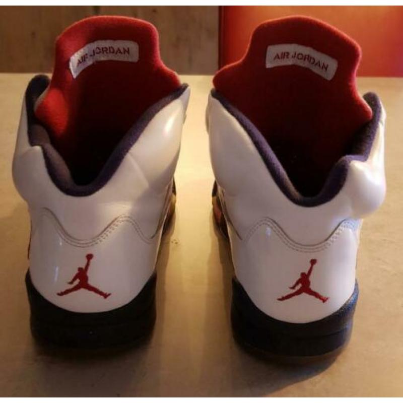 Nike AIR JORDAN 5 RETRO "OLYMPISCH" maat 43