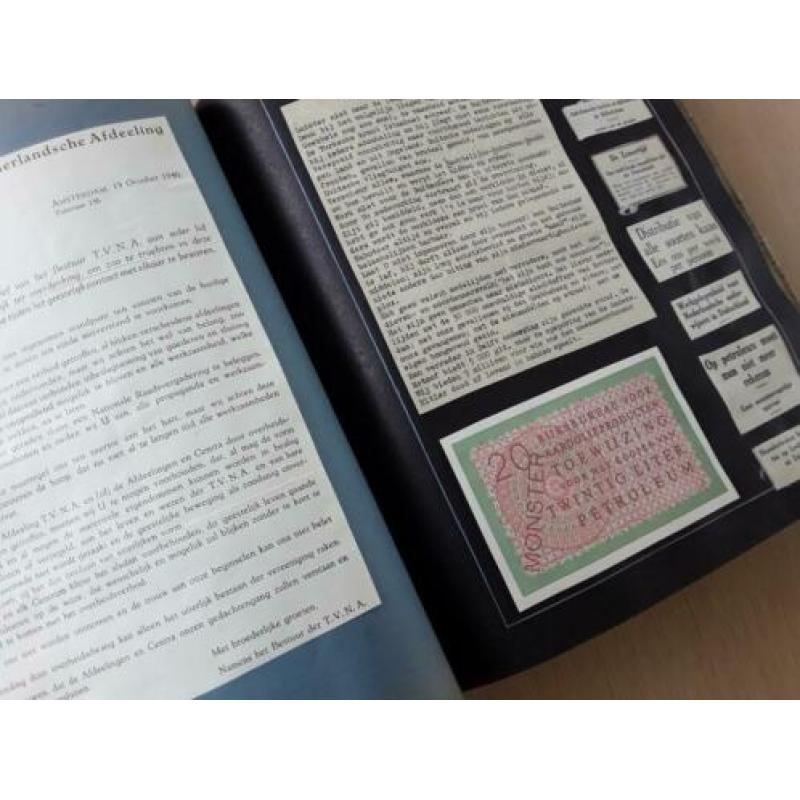 Verzameling knipsels en brochures uit 2e wereldoorlog.