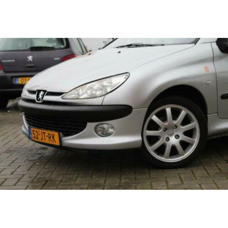 Peugeot 206 CC 2.0-16V | LEER | CLIMA | MOOIE STAAT |