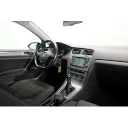 Volkswagen Golf 1.0 TSI Business Edition Connected 6-bak Cam