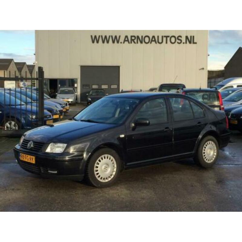 Volkswagen Bora 2.0 Trendline, AIRCO, APK TOT 26-02-2021, 4X