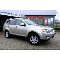 Mitsubishi Outlander 2.4 Intro Edition 2WD 7-Pers. Clima/LMV