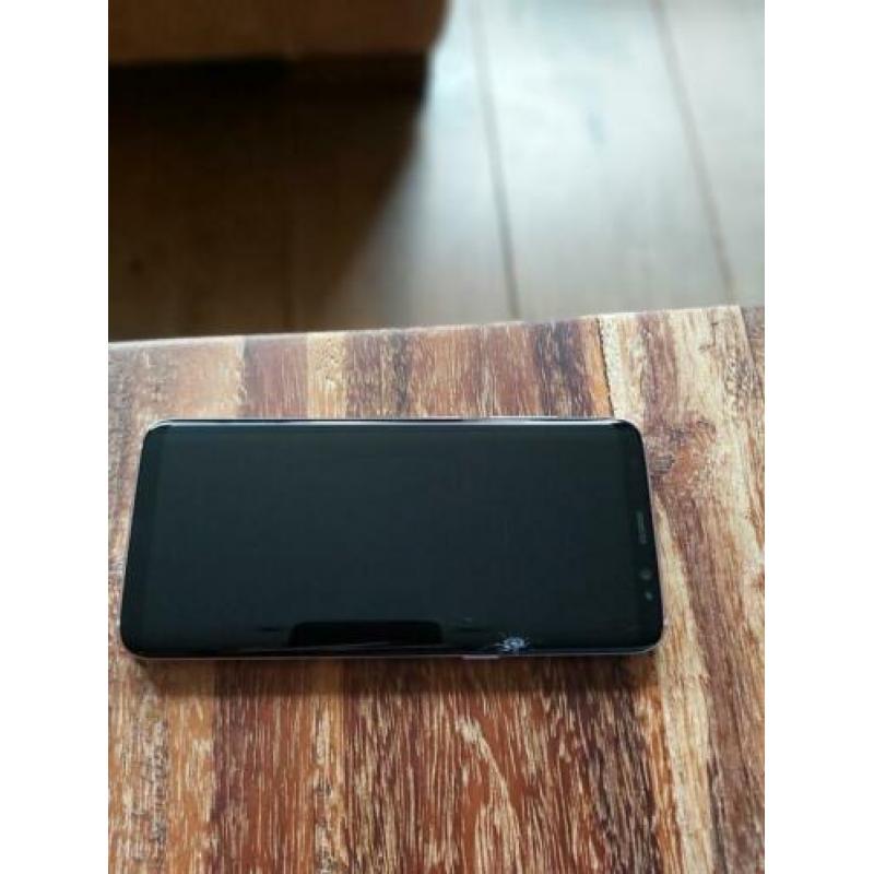 Samsung Galaxy S8 met 64GB.