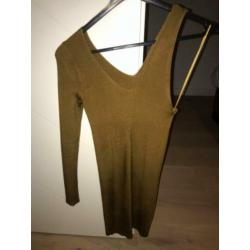 Zara jurkje one shoulder bodycon dress kerrie kleur S nieuw