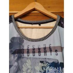 Mooie blauwe top met pailletten en glitters, maat XL