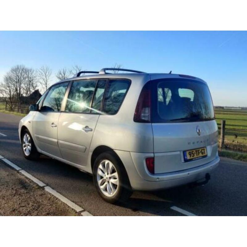 Renault Espace 2.0 Expression 6-persoons uitvoering