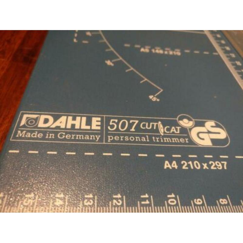 Dahle rolsnijmachine 507 - 8 vel - 32 cm