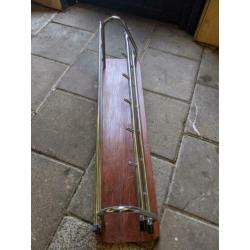 vintage kapstok hardhout en chroom