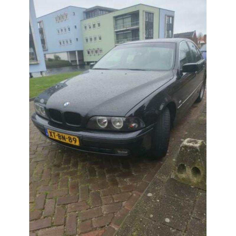 BMW 5-Serie 2.8 I 528 AUT/ Zwart