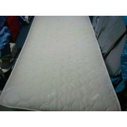 Matras voor caravan.
