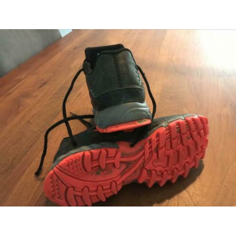 Adidas veld hockeyschoenen mt 34