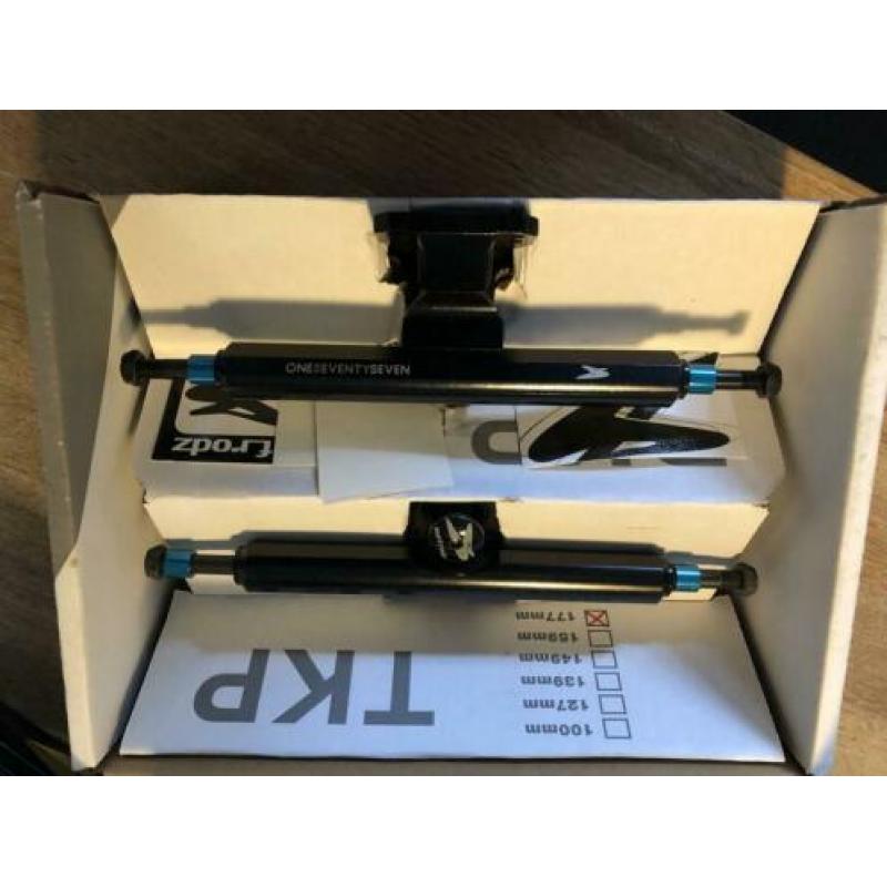 Longboard skate truks Surf Rodz nieuw