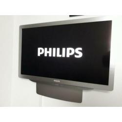TV Philips ambilight type 32PFL9705H/12 met muurbeugel