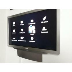 TV Philips ambilight type 32PFL9705H/12 met muurbeugel