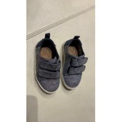 Erg leuke sneakers van Toms in maat 23,5