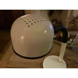 retro witte vintage bureaulamp jaren 70 geperforeerde kap
