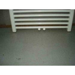 Handdoek radiator 60 cm breed x 185 cm hoog met midden- onde