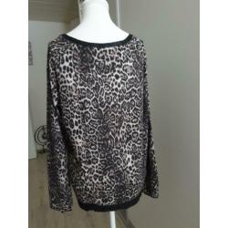 Stijlvolle pullover van Geisha. Maat 38