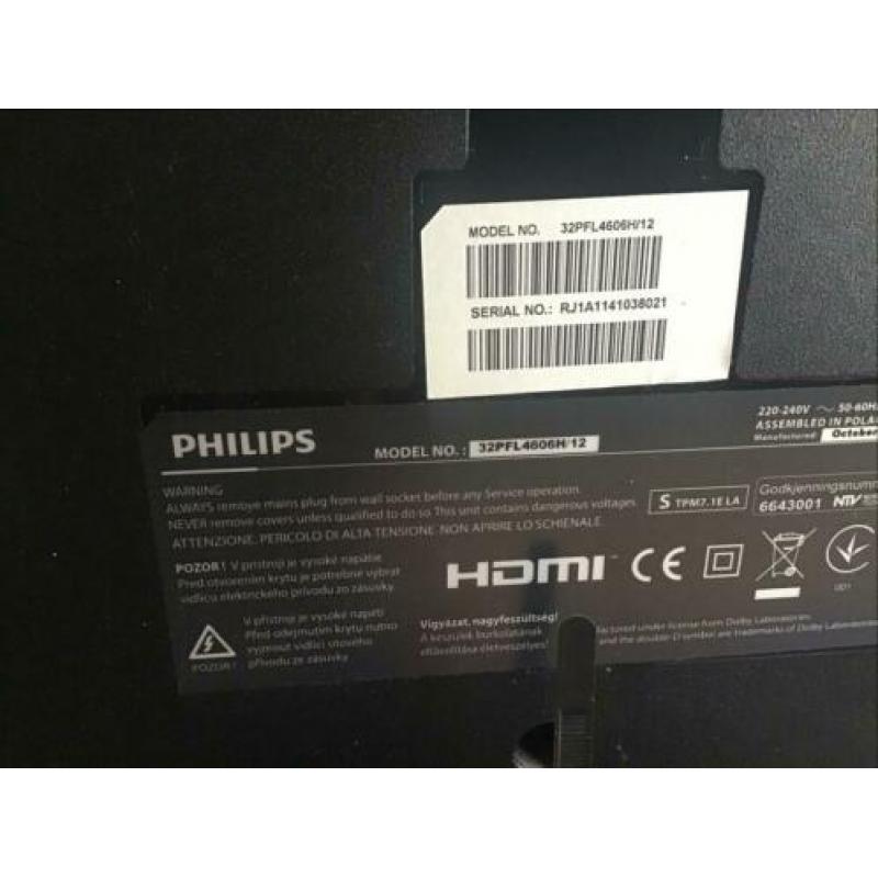 Philips LCD full HD TV. Als nieuw met AB en boeken.