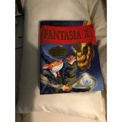 IN nieuwstaat Geronimo Stilton Fantasia IX de fenomenale rei