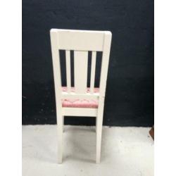 Brocante stoel uit Zweden / oude stoel / opruiming