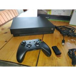 Xbox One X 12-2019 te koop of te ruil PS4