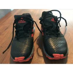 Adidas veld hockeyschoenen mt 34