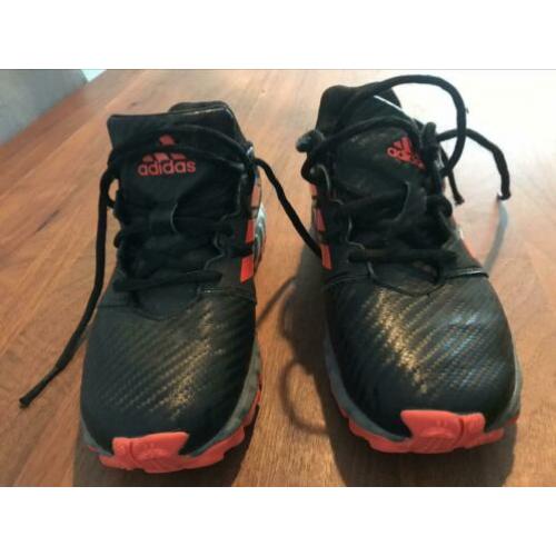 Adidas veld hockeyschoenen mt 34