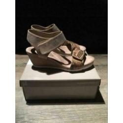 Super gave sandalen van Pitt, maat 42, NIEUW!!