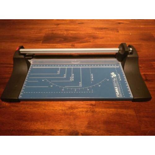 Dahle rolsnijmachine 507 - 8 vel - 32 cm