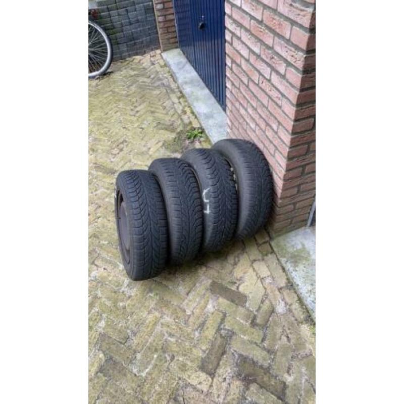 Winterband met stalen velgen 165/70 R14