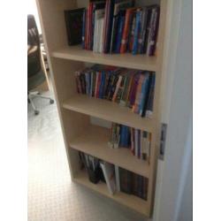 Bed, bureau, boekenkast, ladenblok, bedbodem, matras