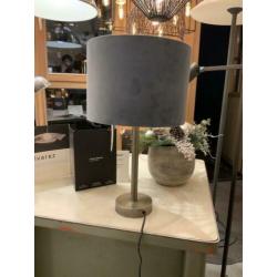 Tafellamp 8182419 UNDAI donker ruw nikkel. 2240048 VELOURS