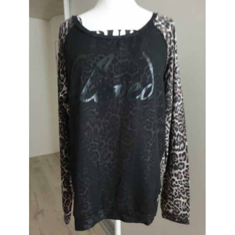 Stijlvolle pullover van Geisha. Maat 38